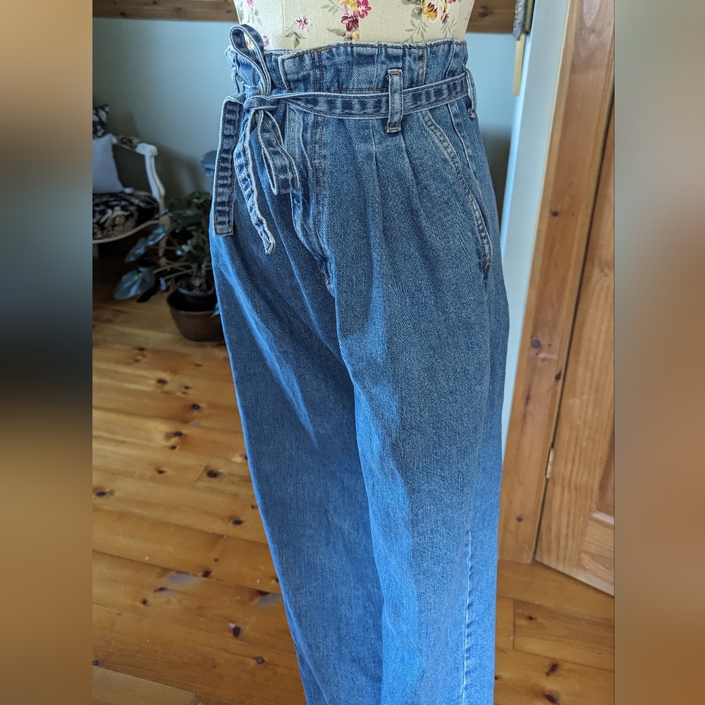 Dynamite Curvy Ultra High Rise Mom Jeans - 02